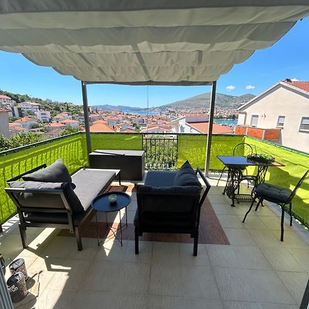 Apartment Salov Traù Esterno foto